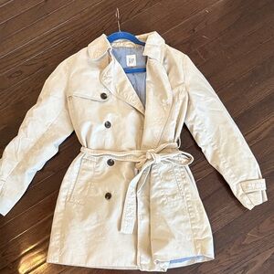 GAP Women's Light Cream Double-Breasted Trench Coat with Belt